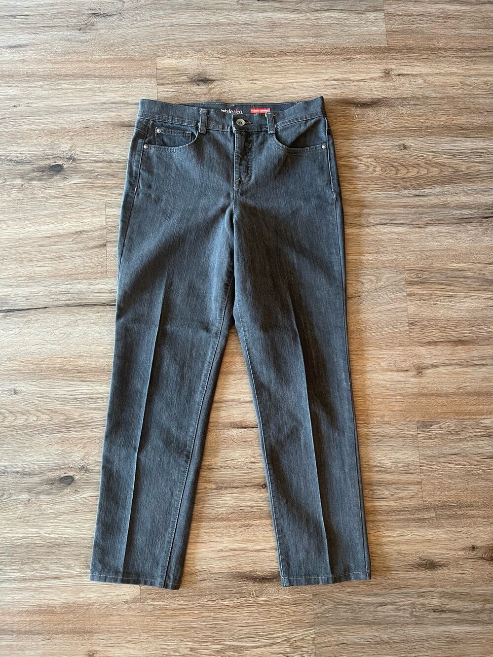 Gray Style & Co Tummy Control Jeans Size 4